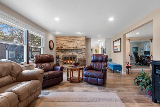 2031 PARKWOOD COURT, Green Bay, WI 54304