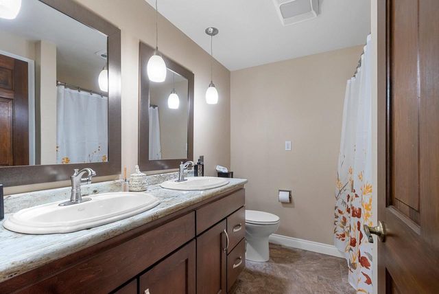 2031 PARKWOOD COURT, Green Bay, WI 54304