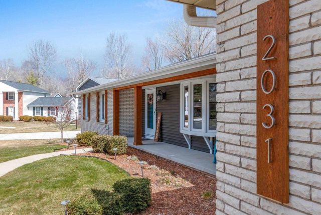 2031 PARKWOOD COURT, Green Bay, WI 54304