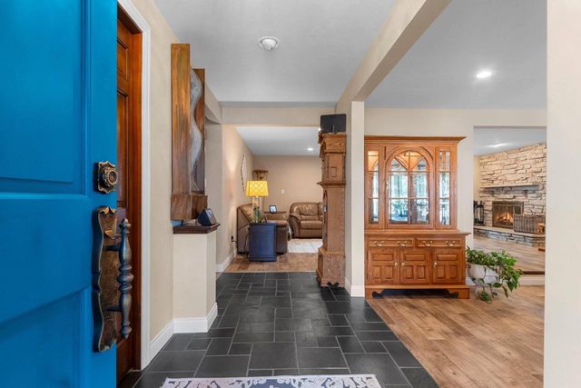 2031 PARKWOOD COURT, Green Bay, WI 54304