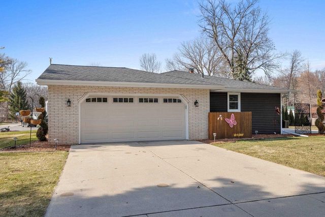 2031 PARKWOOD COURT, Green Bay, WI 54304