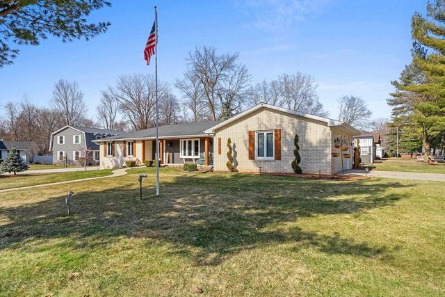 2031 PARKWOOD COURT, Green Bay, WI 54304