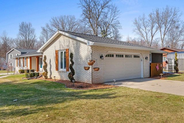 2031 PARKWOOD COURT, Green Bay, WI 54304