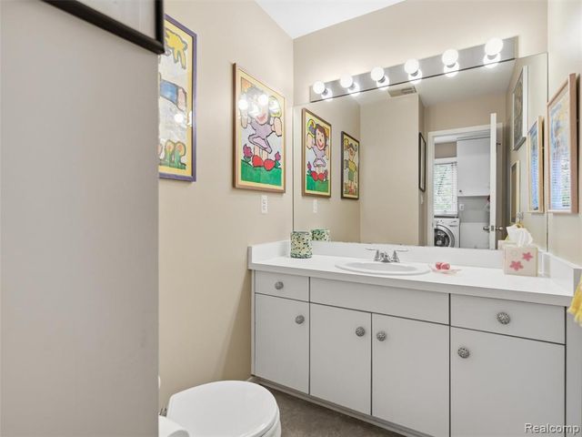 4751 Rolling Ridge Road, West Bloomfield, MI 48323