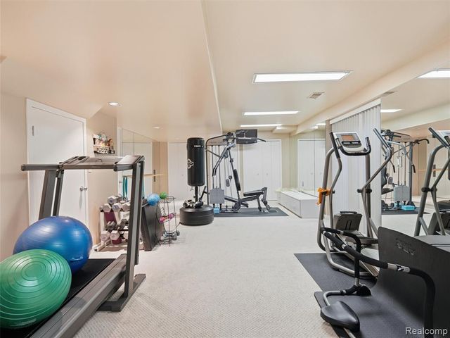 4751 Rolling Ridge Road, West Bloomfield, MI 48323