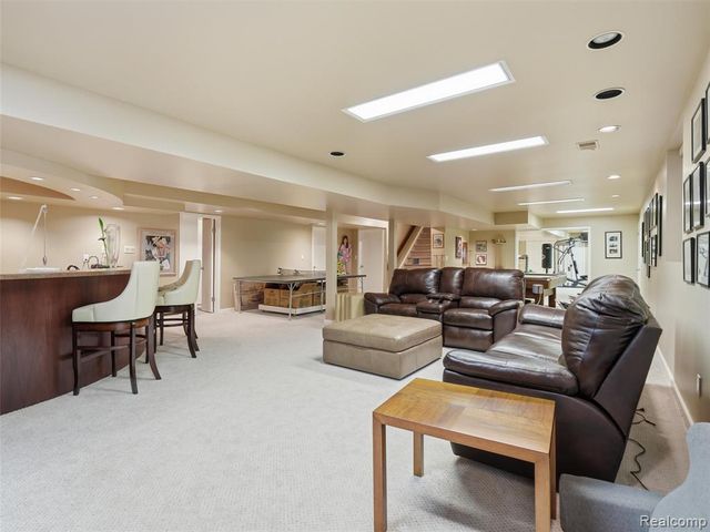 4751 Rolling Ridge Road, West Bloomfield, MI 48323