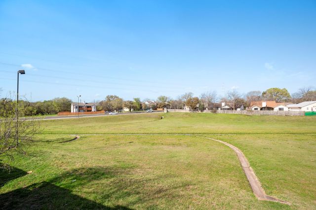 9810 Roxanna DR, Austin, TX 78748