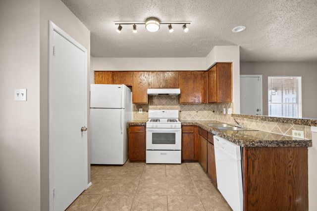 9810 Roxanna DR, Austin, TX 78748