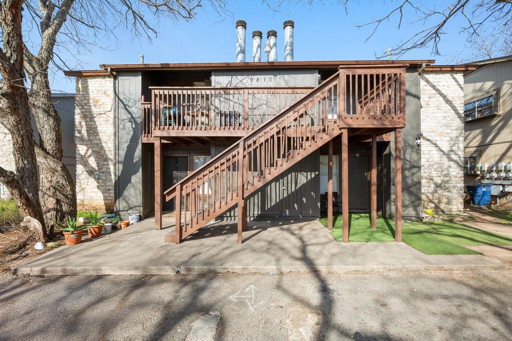 9810 Roxanna DR, Austin, TX 78748