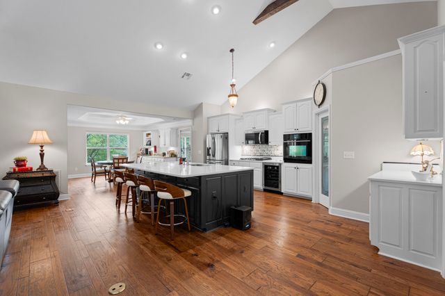 3400 Callie Drive, Grove, OK 74344