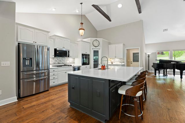 3400 Callie Drive, Grove, OK 74344