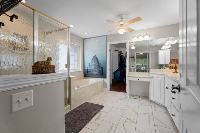 3400 Callie Drive, Grove, OK 74344