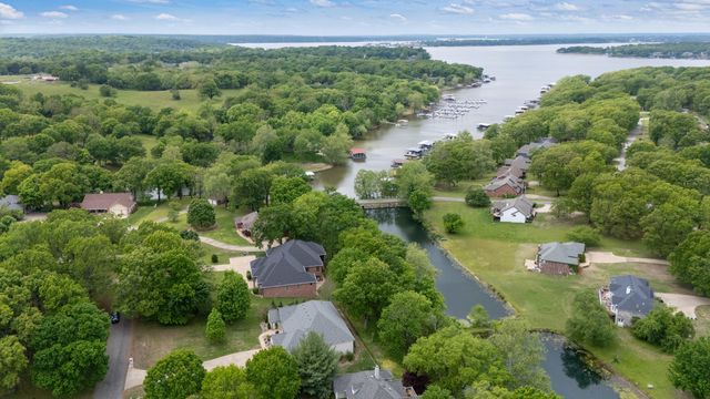 3400 Callie Drive, Grove, OK 74344