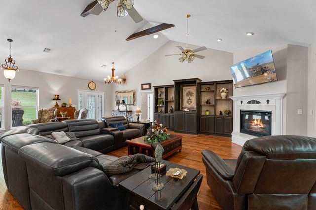3400 Callie Drive, Grove, OK 74344