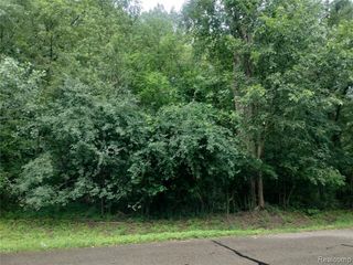 25888 Sierra Drive, Novi, MI 48374