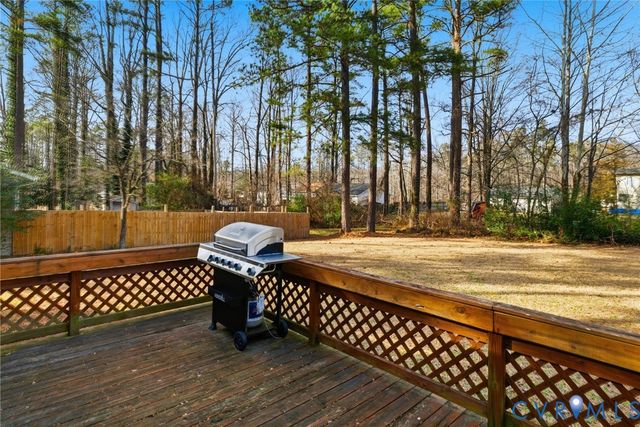 12145 White Bark Rd, Ruther Glen, VA 22546