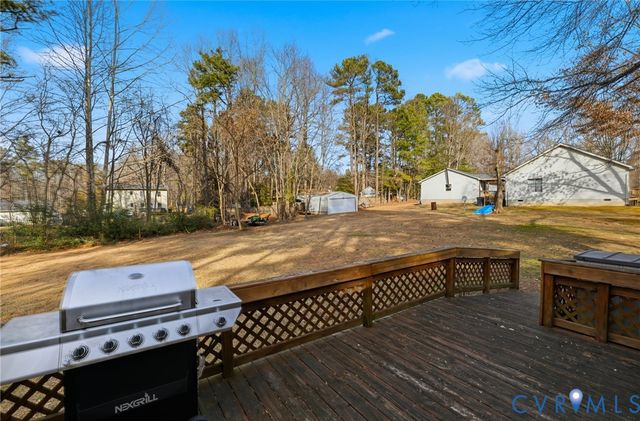 12145 White Bark Rd, Ruther Glen, VA 22546