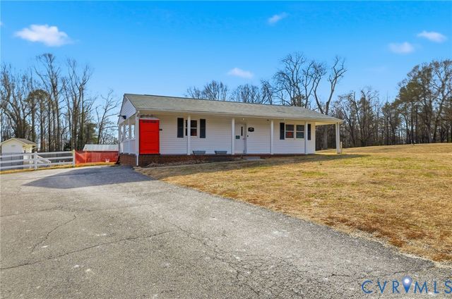 12145 White Bark Rd, Ruther Glen, VA 22546