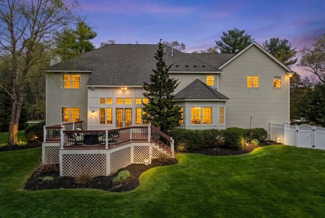 2 Barron Ct, Andover, MA 01810