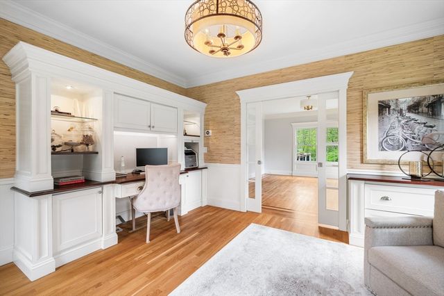 2 Barron Ct, Andover, MA 01810