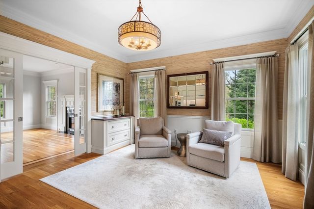 2 Barron Ct, Andover, MA 01810