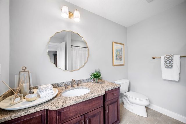 2 Barron Ct, Andover, MA 01810