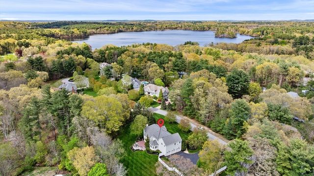2 Barron Ct, Andover, MA 01810
