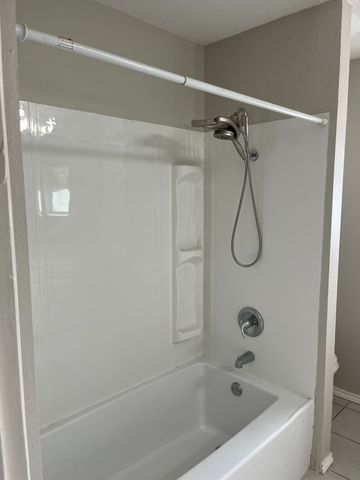 501 Merrill Drive, Bedford, TX 76022