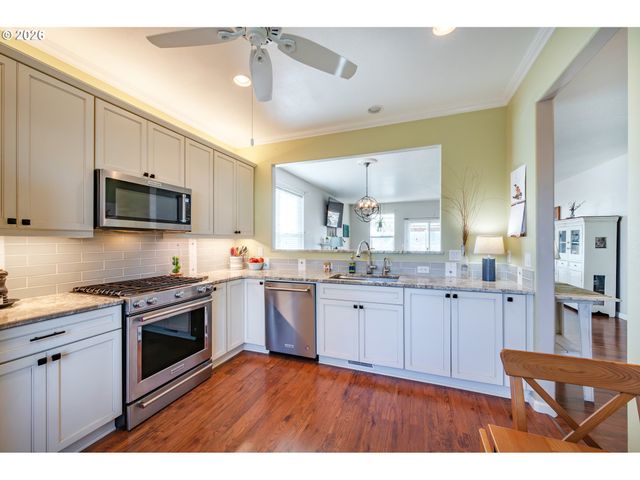 5410 DONOHOE Ave, Eugene, OR 97402