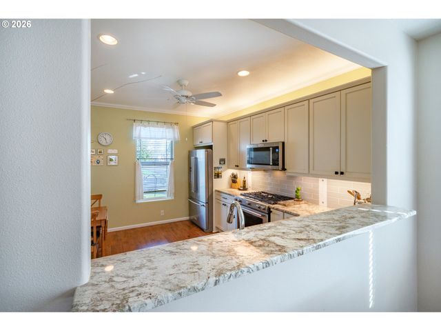 5410 DONOHOE Ave, Eugene, OR 97402