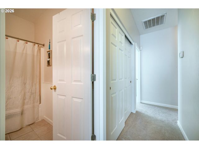 5410 DONOHOE Ave, Eugene, OR 97402