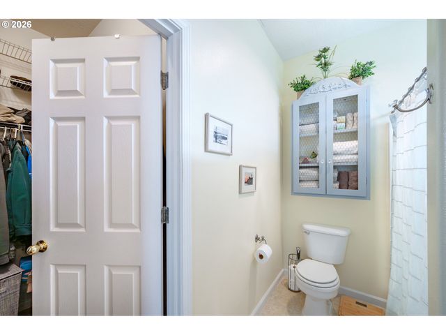 5410 DONOHOE Ave, Eugene, OR 97402