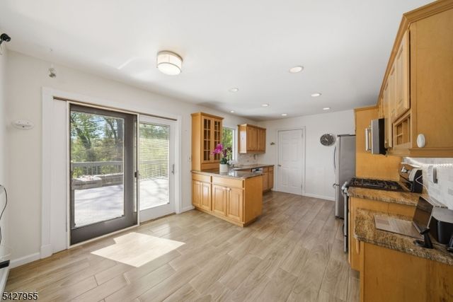 21 Robin Hood Rd, Parsippany-troy Hills Twp., NJ 07950