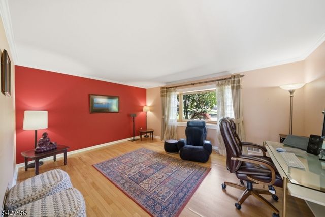 21 Robin Hood Rd, Parsippany-troy Hills Twp., NJ 07950
