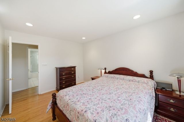 21 Robin Hood Rd, Parsippany-troy Hills Twp., NJ 07950