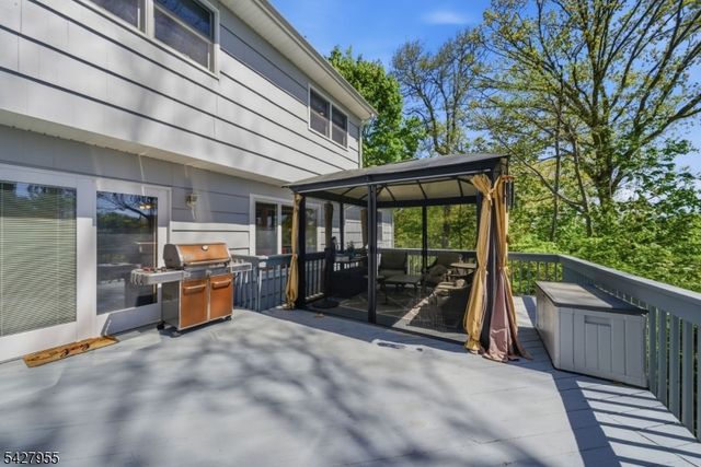 21 Robin Hood Rd, Parsippany-troy Hills Twp., NJ 07950