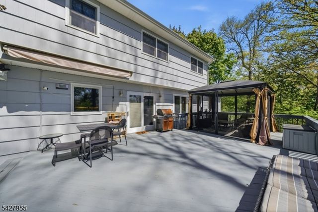 21 Robin Hood Rd, Parsippany-troy Hills Twp., NJ 07950