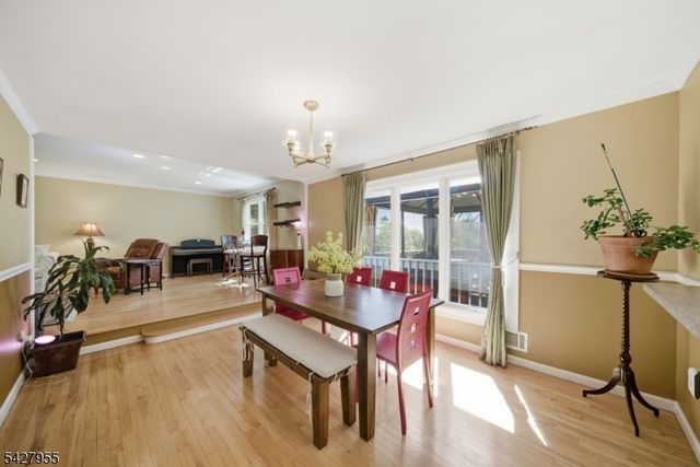 21 Robin Hood Rd, Parsippany-troy Hills Twp., NJ 07950