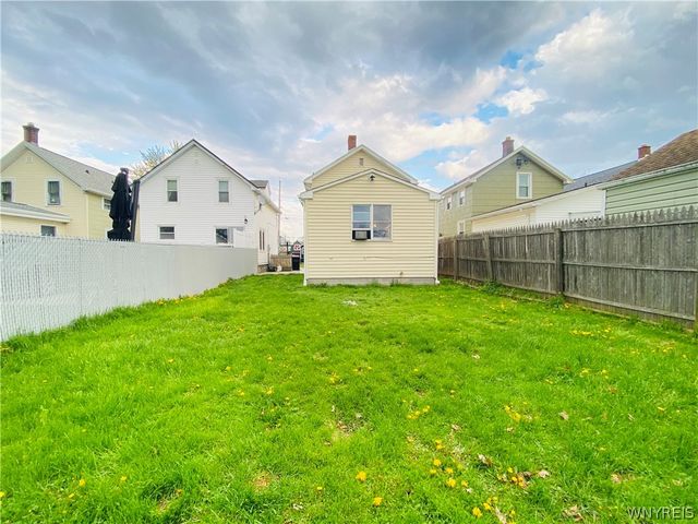 30 King Street, Tonawanda, NY 14150