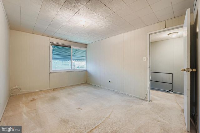 7911 BANK ST, Baltimore, MD 21224