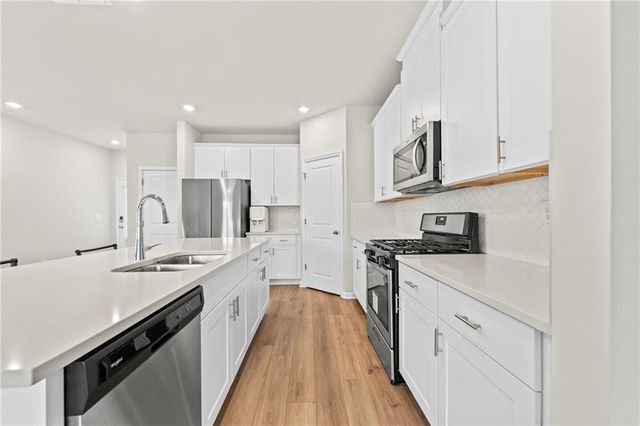 1752 Villageside Court, Lawrenceville, GA 30043