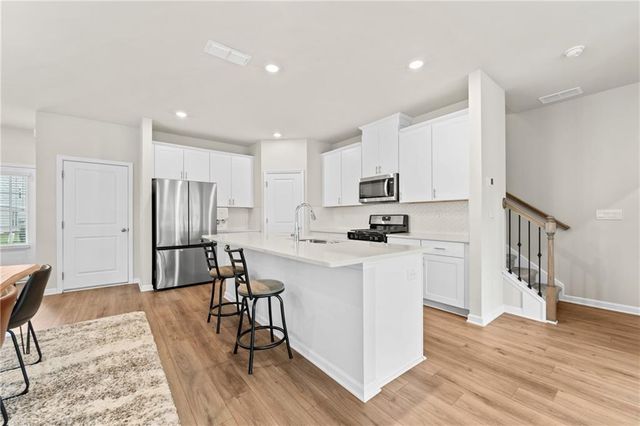 1752 Villageside Court, Lawrenceville, GA 30043