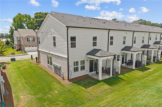 1752 Villageside Court, Lawrenceville, GA 30043
