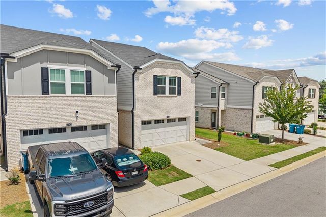 1752 Villageside Court, Lawrenceville, GA 30043