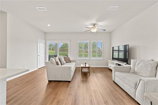 1752 Villageside Court, Lawrenceville, GA 30043