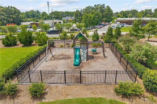 1752 Villageside Court, Lawrenceville, GA 30043