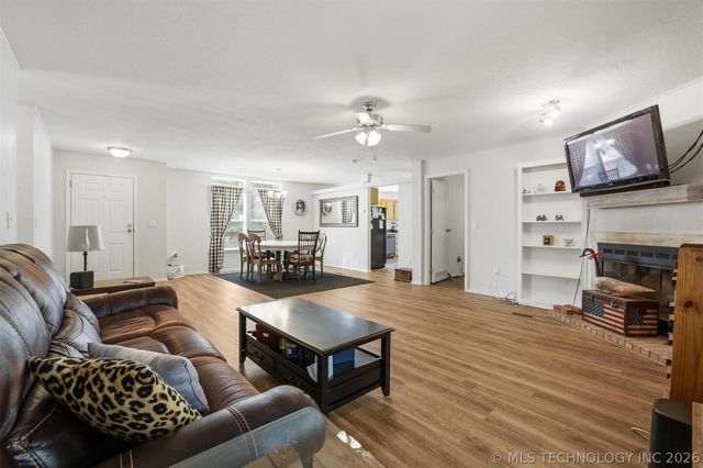 10631 Vacation Drive, Kingston, OK 73439