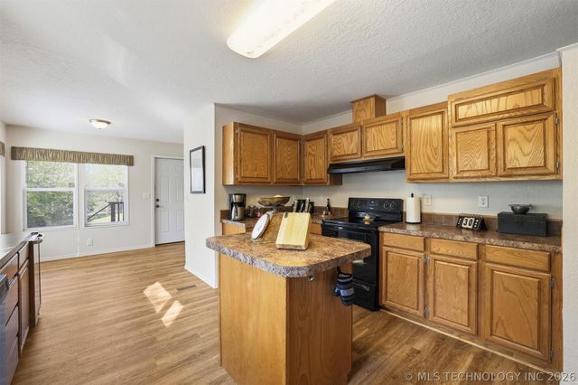 10631 Vacation Drive, Kingston, OK 73439