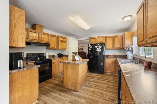 10631 Vacation Drive, Kingston, OK 73439