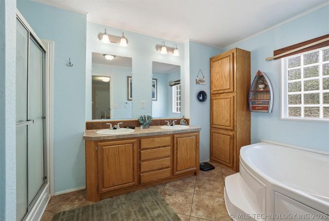 10631 Vacation Drive, Kingston, OK 73439